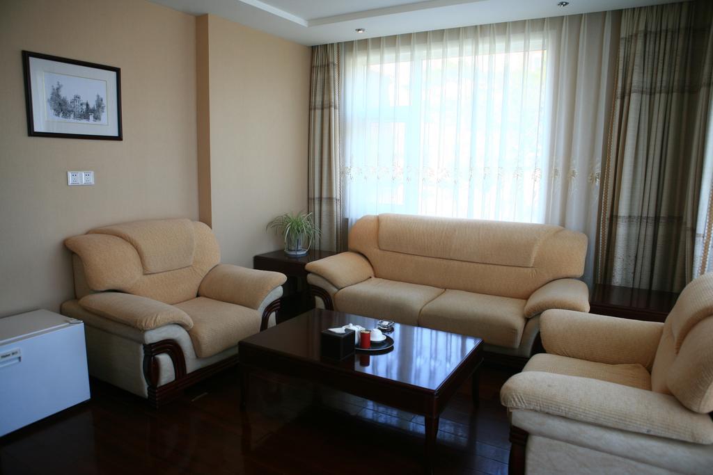 Qingdao Badaguan Jinxiuyuan Hotel Exterior photo